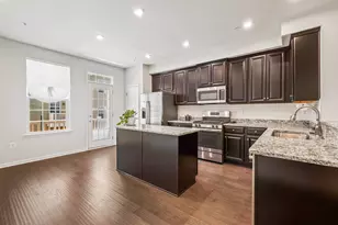 10505 Rawlins Ln, Upper Marlboro, MD 20772 - Photo 17