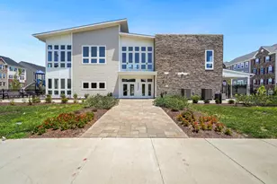 10505 Rawlins Ln, Upper Marlboro, MD 20772 - Photo 29
