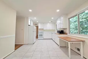 111 Tamarisk Ct, Greenbelt, MD 20770 - Photo 9