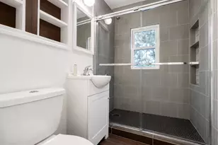 6806 Beacon Pl, Riverdale, MD 20737 - Photo 15