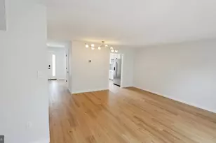 7017 Cipriano Woods Ct, Lanham, MD 20706 - Photo 5