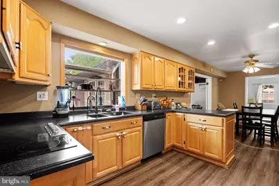 12410 Canfield Lane, Bowie, MD 20715 - Photo 9