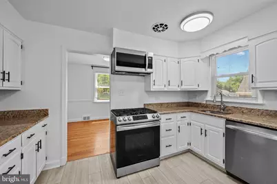 9110 Autoville Drive, College Park, MD 20740 - Photo 11