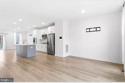 614 Glenn Lake Dr, Bowie, MD 20716 - Photo 3