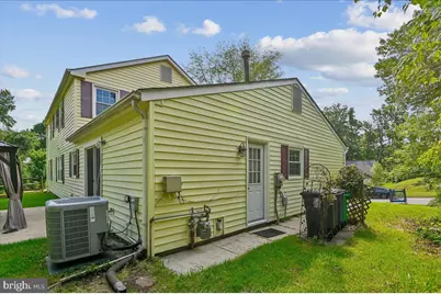 12218 Valerie Lane, Laurel, MD 20708 - Photo 5