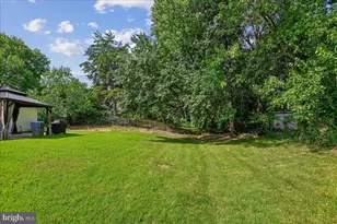 12218 Valerie Ln, Laurel, MD 20708 - Photo 7