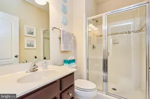 866 Regents Square, Oxon Hill, MD 20745 - Photo 29