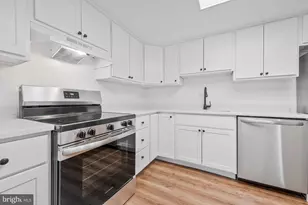13004 Midsummer Ln, Bowie, MD 20715 - Photo 9
