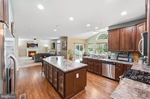 4706 Sir Woodburn Way, Clinton, MD 20735 - Photo 13