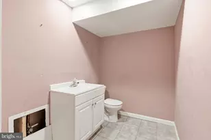 7902 Claudia Dr, Oxon Hill, MD 20745 - Photo 31