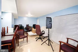 3600 Pocono Pl, Beltsville, MD 20705 - Photo 21