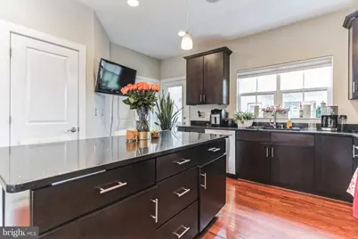 4560 Longfellow Street, Hyattsville, MD 20781 - Photo 15