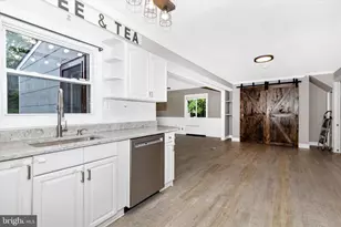 12703 Kincaid Ln, Bowie, MD 20715 - Photo 17