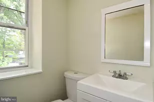 7768 Burnside Rd, Landover, MD 20785 - Photo 23