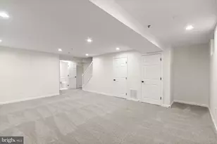 6916 Flag Harbor Dr, District Heights, MD 20747 - Photo 37