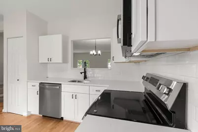 6916 Flag Harbor Drive, District Heights, MD 20747 - Photo 5