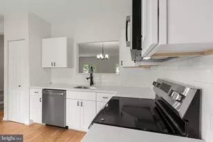 6916 Flag Harbor Dr, District Heights, MD 20747 - Photo 5