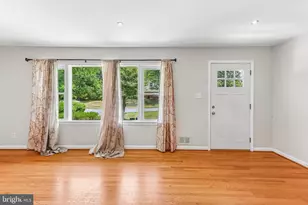 9203 Wellington Ct, Lanham, MD 20706 - Photo 5