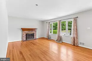 9203 Wellington Ct, Lanham, MD 20706 - Photo 7