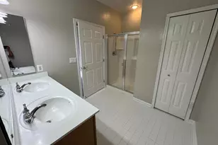6214 Westchester Park Dr, College Park, MD 20740 - Photo 17