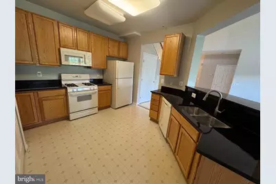 6214 Westchester Park Drive #402L, College Park, MD 20740 - Photo 7