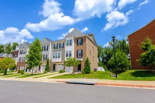 8710 Sweet Lauren Ct, Upper Marlboro, MD 20772 - Photo 3