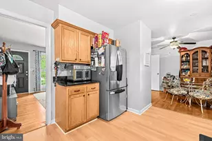 8408 Carrollton Pkwy, Hyattsville, MD 20784 - Photo 9