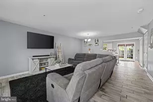 1727 Countrywood Ct, Landover, MD 20785 - Photo 7