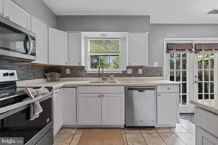 1727 Countrywood Ct, Landover, MD 20785 - Photo 17