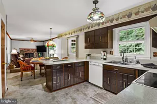 12903 Dauphin Ct, Fort Washington, MD 20744 - Photo 13