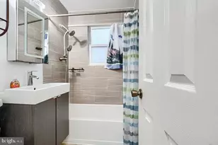 6716 Stockton Ln, Hyattsville, MD 20784 - Photo 9