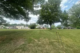 8135 Comet Dr, Fort Washington, MD 20744 - Photo 5