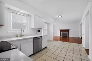 5201 Aldershot Dr, Lanham, MD 20706 - Photo 9