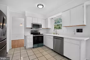 5201 Aldershot Dr, Lanham, MD 20706 - Photo 7