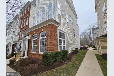 922 Pine Forest Lane #1811, Upper Marlboro, MD 20774 - Photo 3