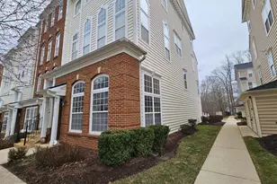 922 Pine Forest Ln, Upper Marlboro, MD 20774 - Photo 3