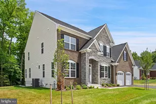 11710 Moriarty Ct, Bowie, MD 20720 - Photo 3