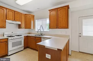 7033 Chadds Ford Dr, Brandywine, MD 20613 - Photo 3
