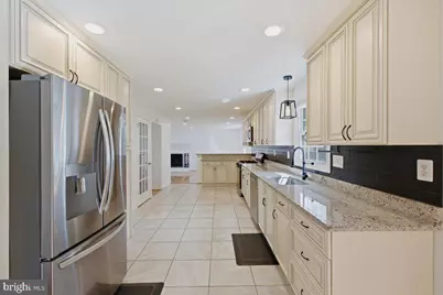 5400 Virginia Court, Oxon Hill, MD 20745 - Photo 11