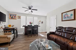 7642 Buzz Aldrin Ln, Lanham, MD 20706 - Photo 7