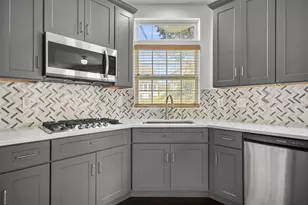 4304 Medallion Dr, Silver Spring, MD 20904 - Photo 11