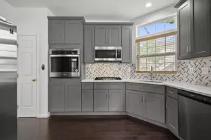 4304 Medallion Dr, Silver Spring, MD 20904 - Photo 13