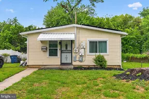 221 Seneca Dr, Oxon Hill, MD 20745 - Photo 25