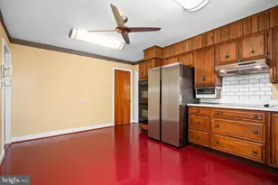 5408 Manchester Dr, Suitland, MD 20746 - Photo 15
