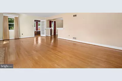 5408 Manchester Drive, Suitland, MD 20746 - Photo 5