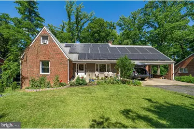 18 Lakeside Drive, Greenbelt, MD 20770 - Photo 1