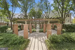 8931 Town Center Cir, Upper Marlboro, MD 20774 - Photo 27