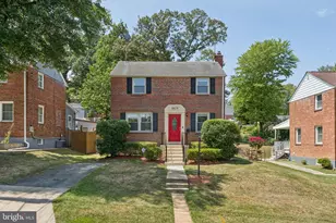 4826 Woodlawn Dr, Hyattsville, MD 20784 - Photo 1