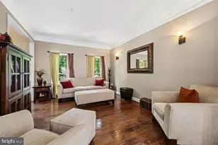 12104 Guinevere Pl, Glenn Dale, MD 20769 - Photo 3