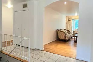 10928 Pleasant Acres Dr, Hyattsville, MD 20783 - Photo 3